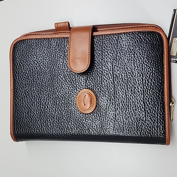Dooney & Bourke Other - Vintage Dooney & Bourke binder w/agenda/planner